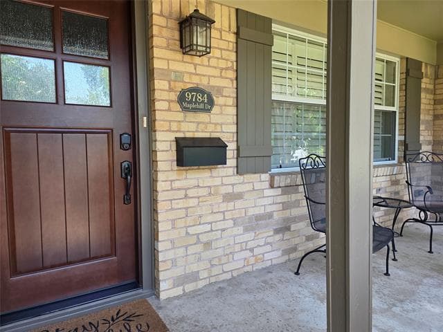 Photo - 9784 Maplehill Dr