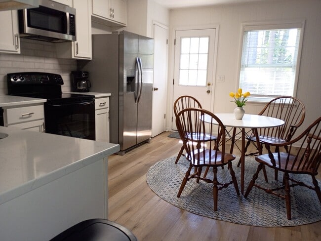 Photo - 906 E Magnolia Ave