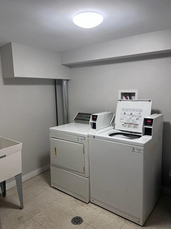 Lavandería - 6206 S Talman Ave Unidad 2