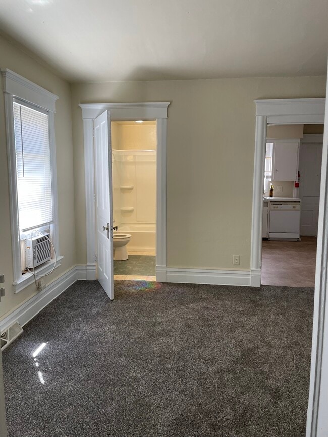 Photo - 715 Minor Ave Unidad #1