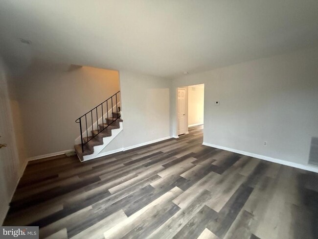 Photo - 4 Manchester Ct