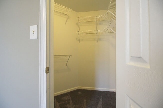 Photo - 2/2.5 Bath Condo in Sterling!