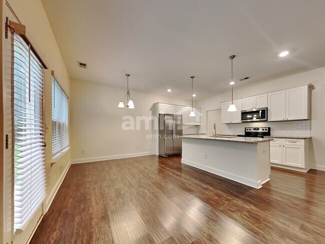 Photo - 174 Makenna Dr