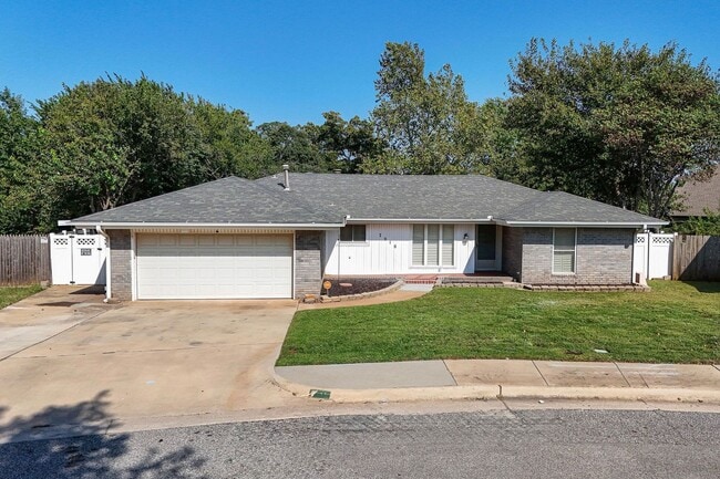 Building Photo - 7016 Stonycreek Dr Rental