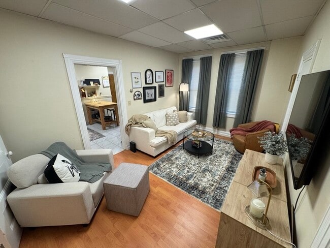 Photo - 2 Champney St Unidad 1