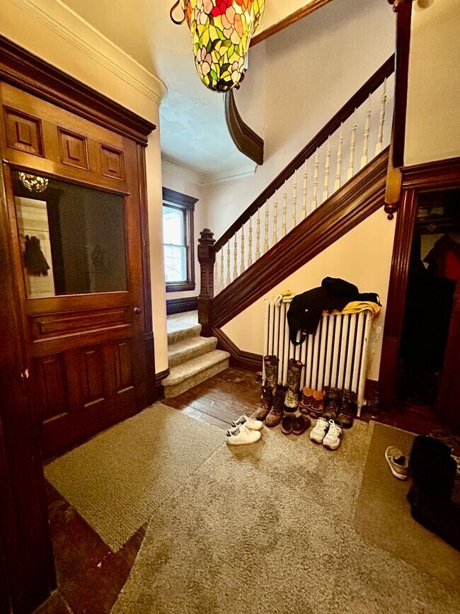 Photo - 2115 E 1st St Unit Main Floor