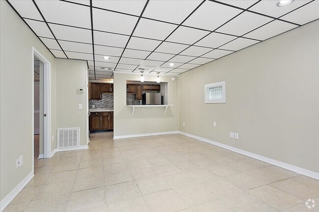 Building Photo - 2150 Park St Rental