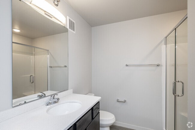 2BR, 2BA - 1,014SF - Second Bathroom