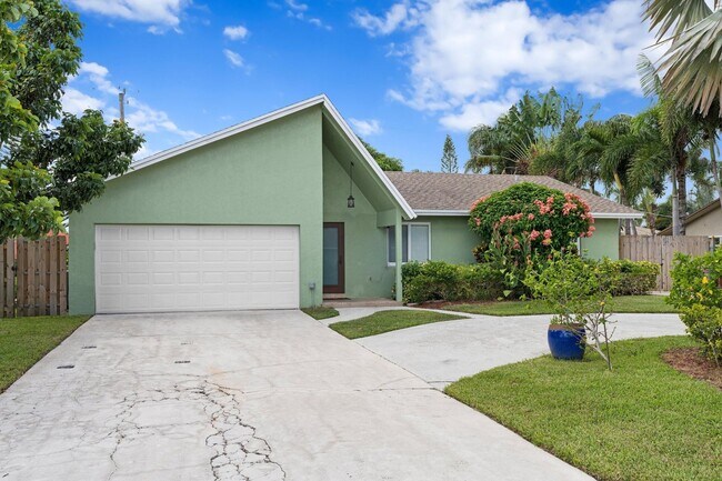 Photo - 2996 Cardinal Dr