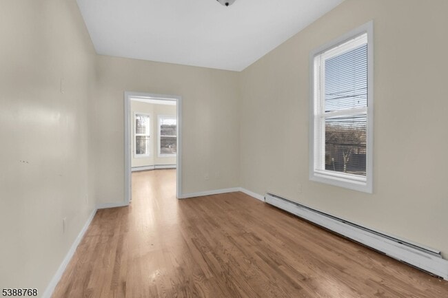 Photo - 284 Watchung Ave