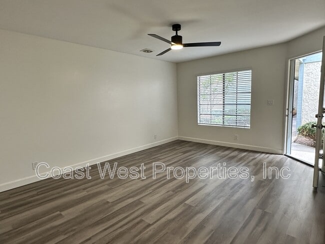 Photo - 382 Acacia Ave