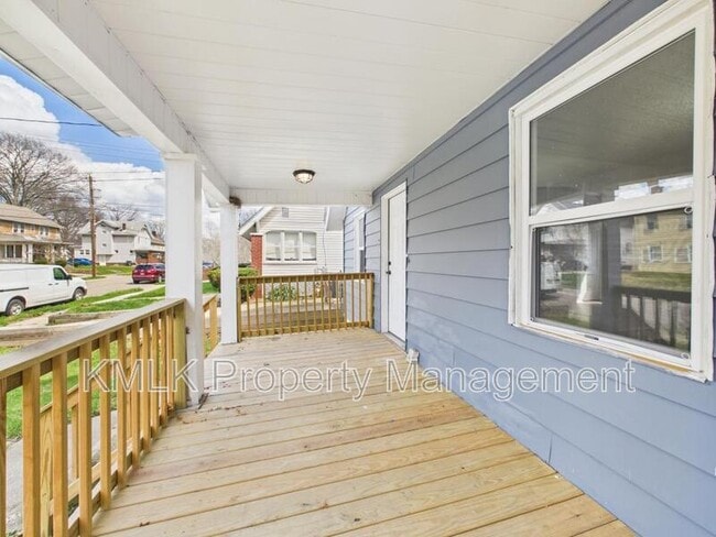 Photo - 575 Fernwood Dr