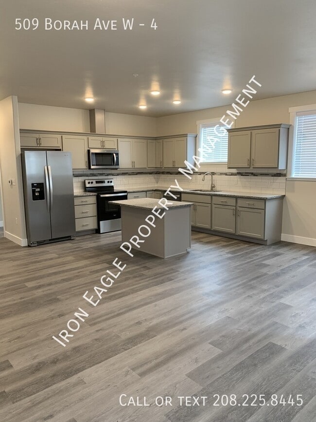 Building Photo - 509 Borah Ave W Unit 4