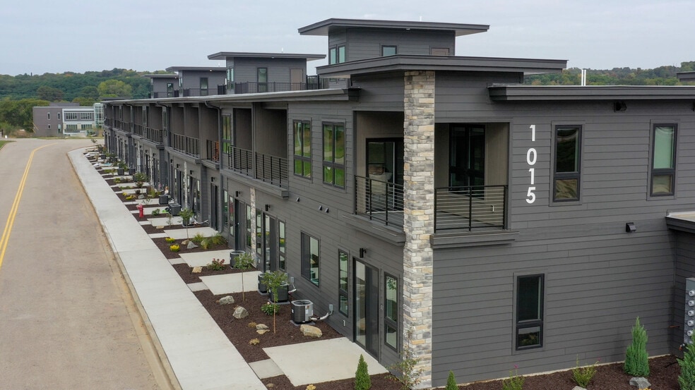 River Ridge Townhomes