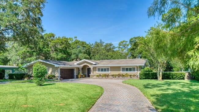 Photo - 1666 Robin Hood Ln