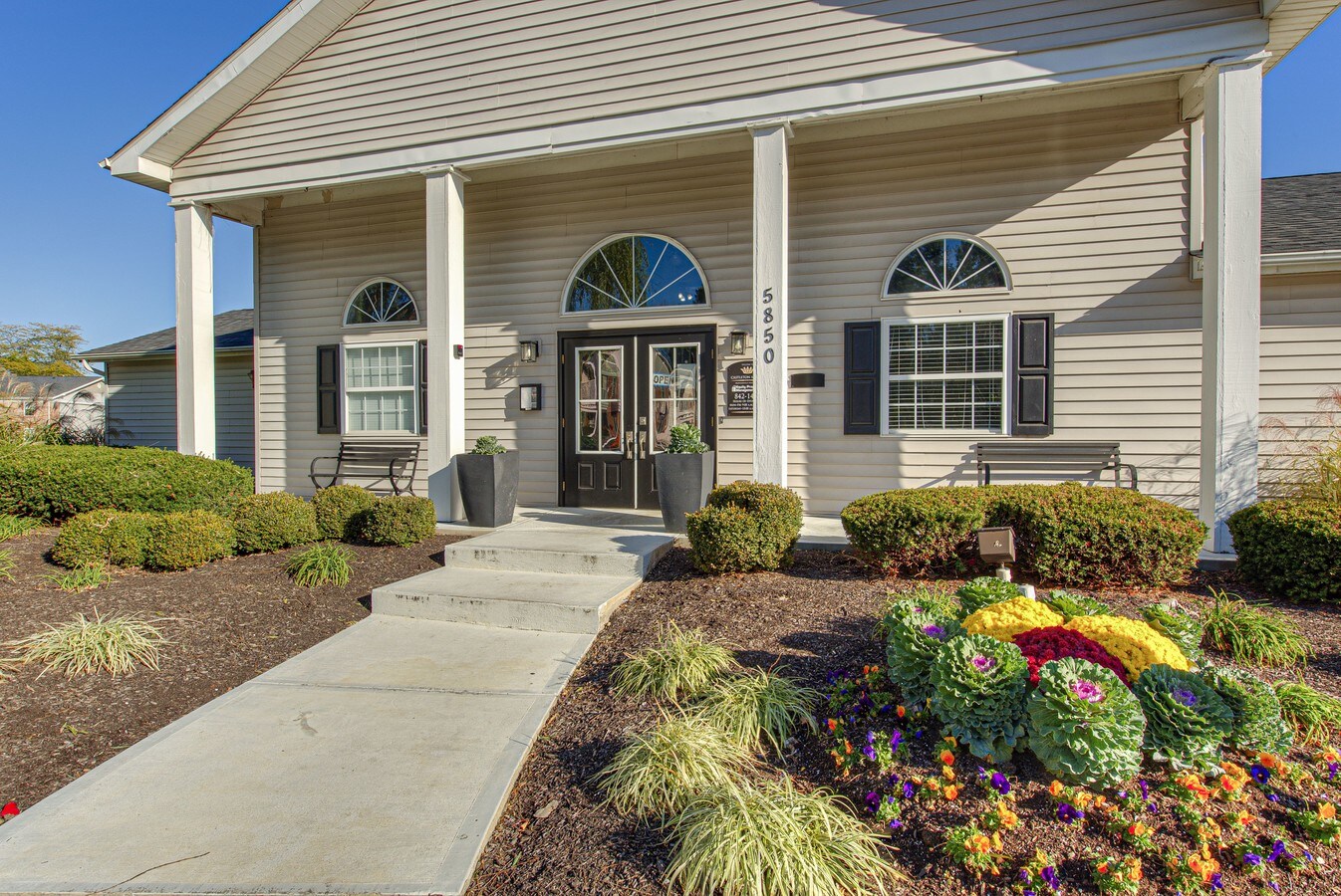 Castleton Manor Apartments For Rent In Indianapolis In Forrentcom