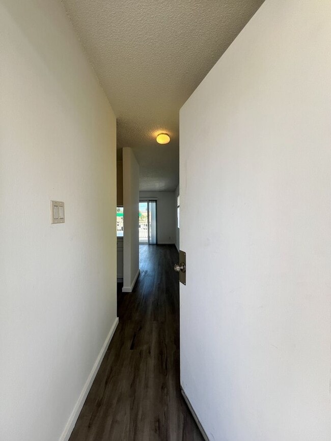 Photo - 2 Bedroom Napa Apartment w/ Remodeled Kitchen