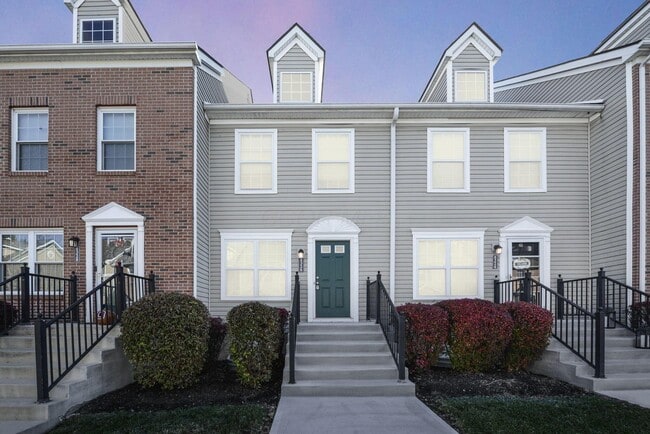 Building Photo - 8326 Bruntsfield Rd