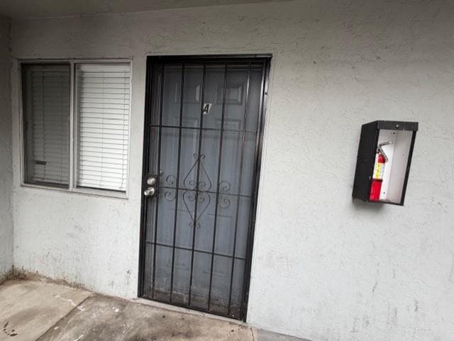 Building Photo - 410 S 34th St