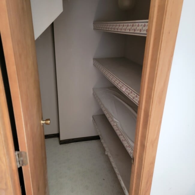 Photo - 205 Grape St