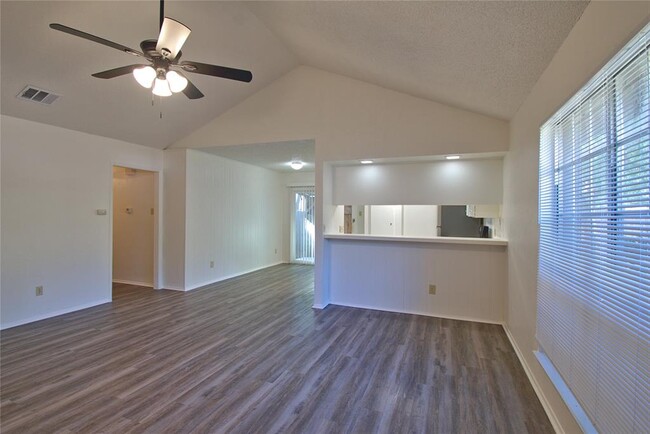 Photo - 9303 Quail Field Dr