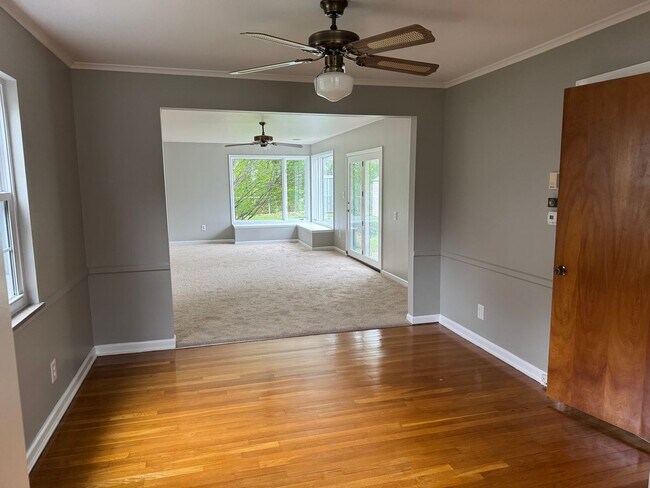 Photo - 3 Bedroom 1.5 bathroom Single Family Home, Upper Arlington Schools