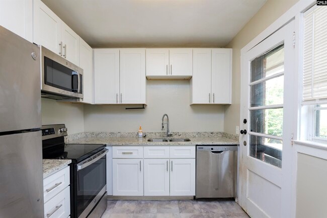 Photo - 515 Saluda Ave