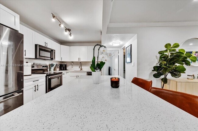 Photo - 9225 SW 87th Ave Unit A12