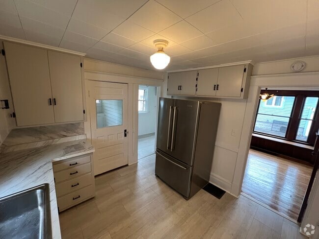 Building Photo - 4 Montclair Ave Rental