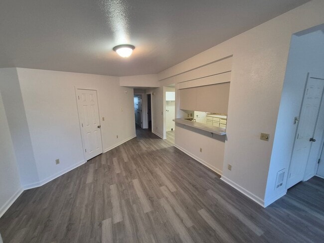 1320 SW Obsidian Ave
