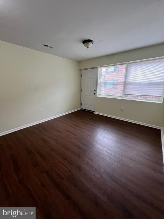 Building Photo - 4300 Liberty Heights Ave Unit 1D