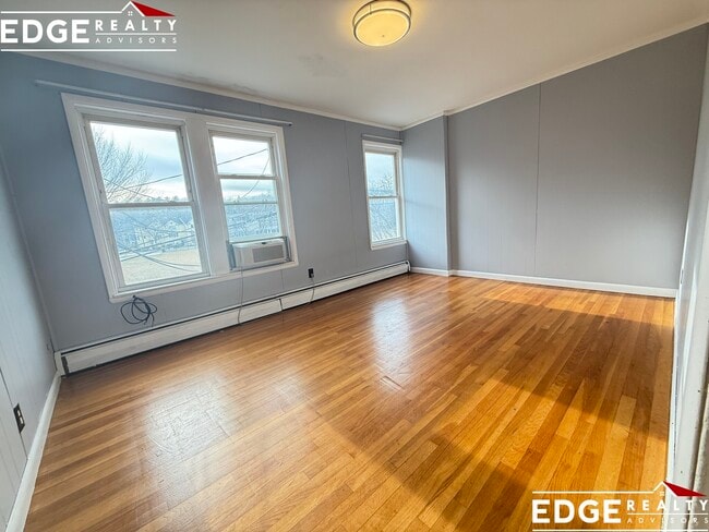 Photo - 7 High Street Pl Unit 1