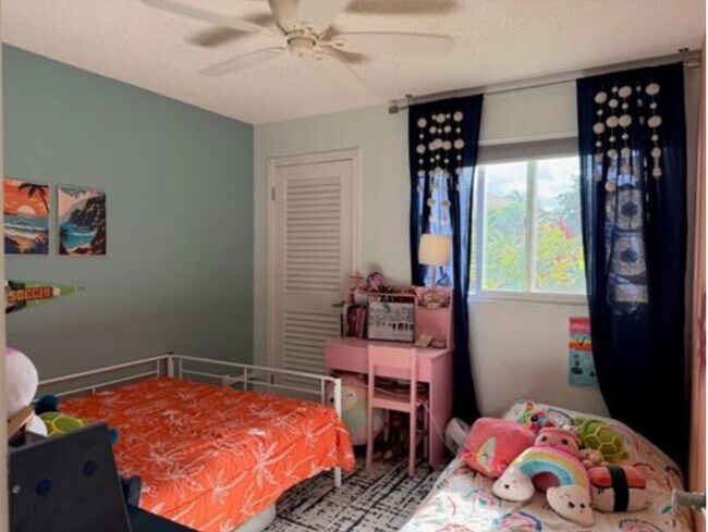 Habitación #1 - 140 Uwapo Rd Unidad 5-101