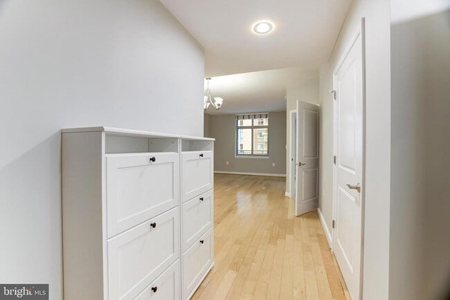 Photo - 11990 Market St Unidad 808