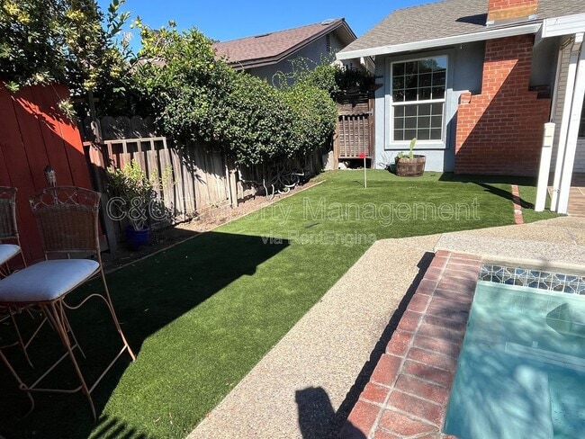 Photo - 1130 Aberdeen Ave