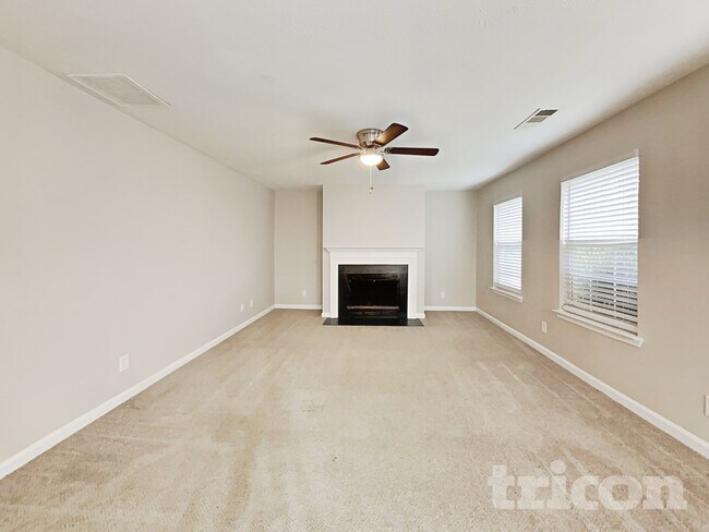 Photo - 1030 Riverclift Dr