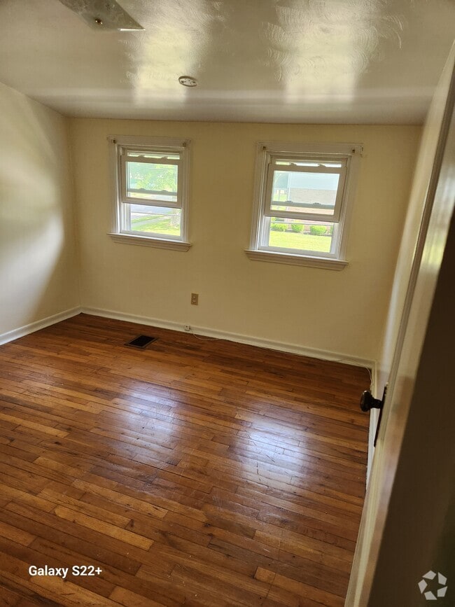 Building Photo - 4426 Greengarden Blvd Rental