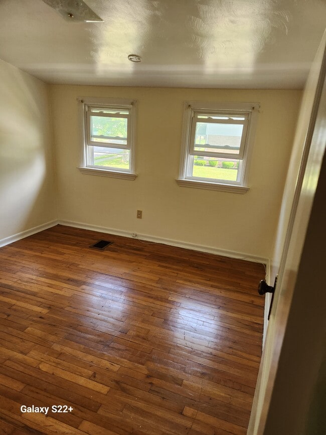Building Photo - 4426 Greengarden Blvd Rental