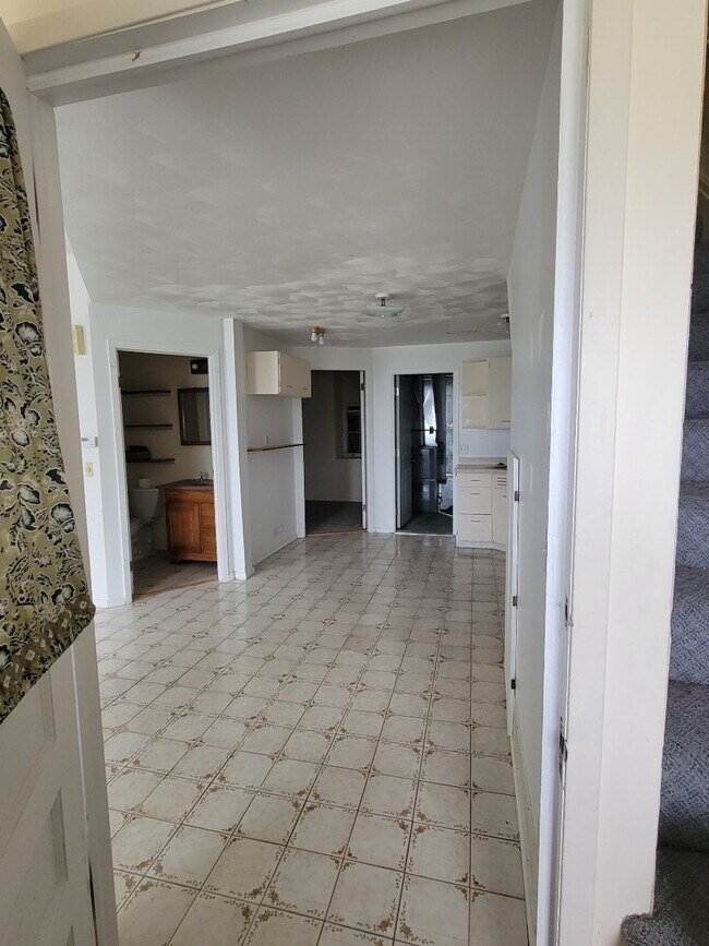 Photo - 757 W 3rd St Unit A