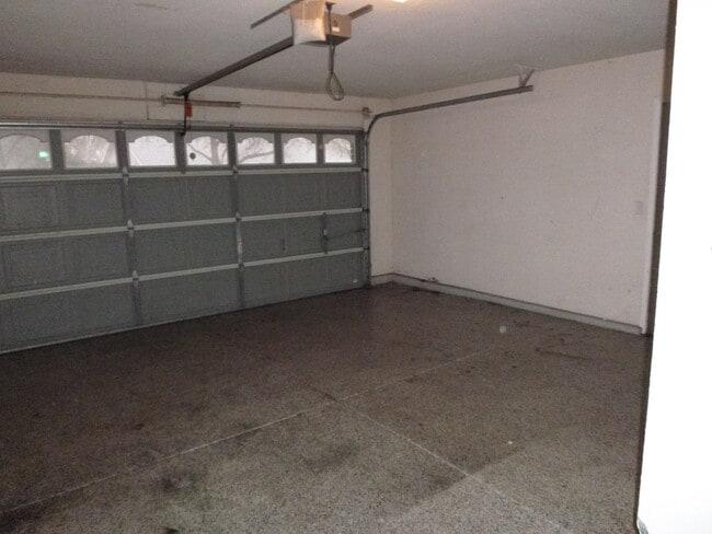 Photo - 600 Bowers Way