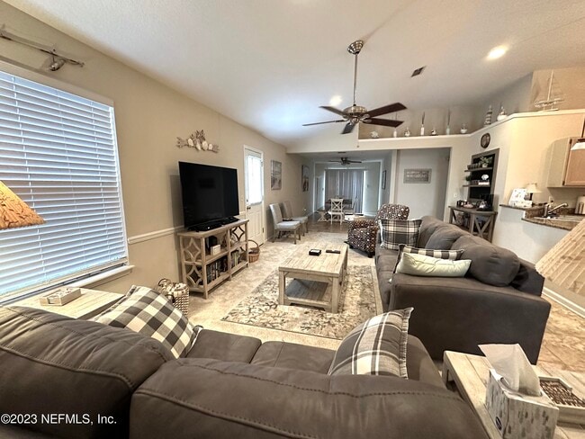 Photo - 1624 Roberts Dr