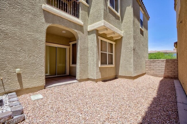 Photo - 944 Douglas Flat Pl