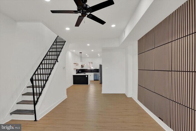 Photo - 2117 S Alden St