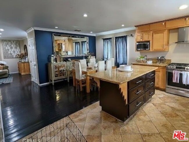 Photo - 2317 S Harcourt Ave