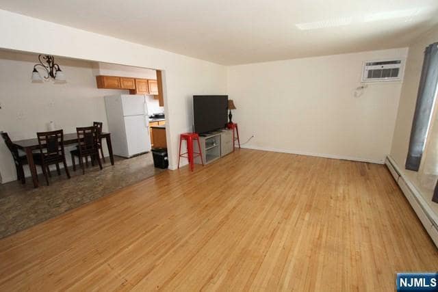 Building Photo - 307 Legion Pl Unit 2-2 Rental