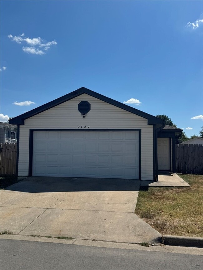 Photo - 2729 Lenox Ct