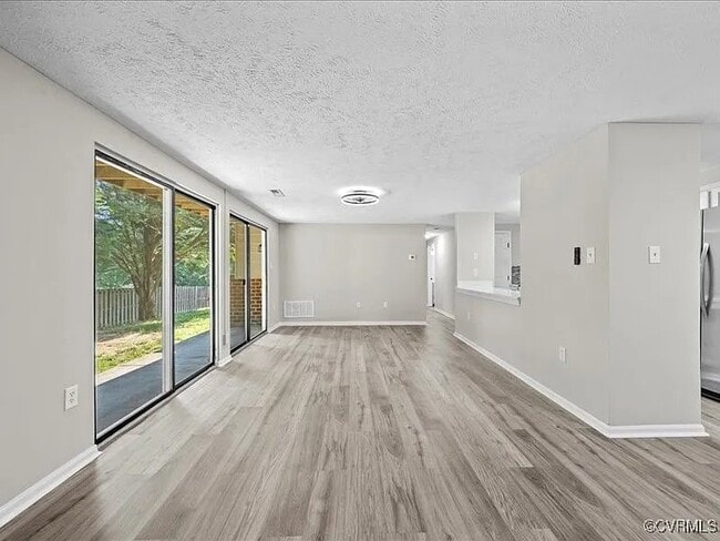Photo - 7604 Roscommon Ct
