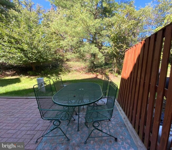 Photo - 5722 Governors Pond Cir