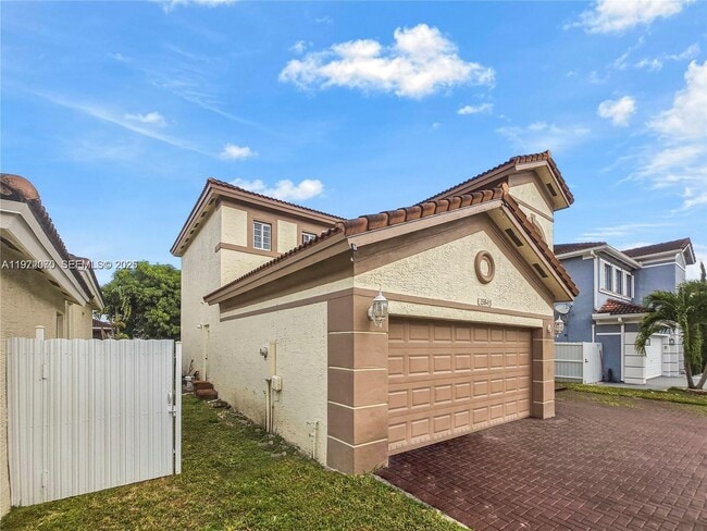 Photo - 15843 SW 139th St