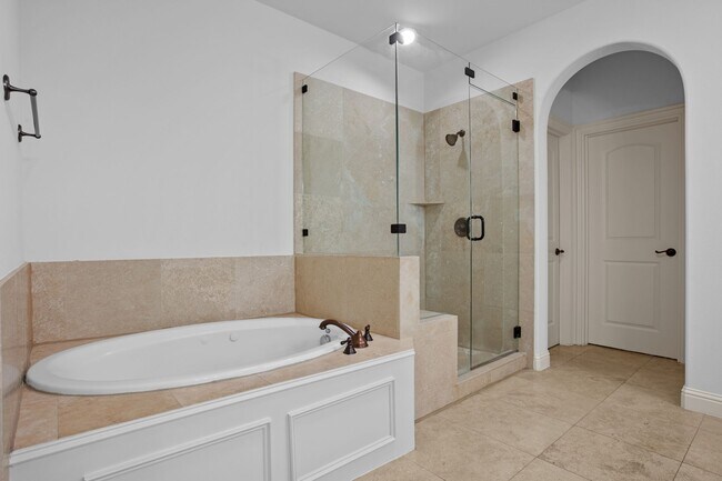 Photo - Luxury Highland Park Condo Unit Hillcrest Ave  03